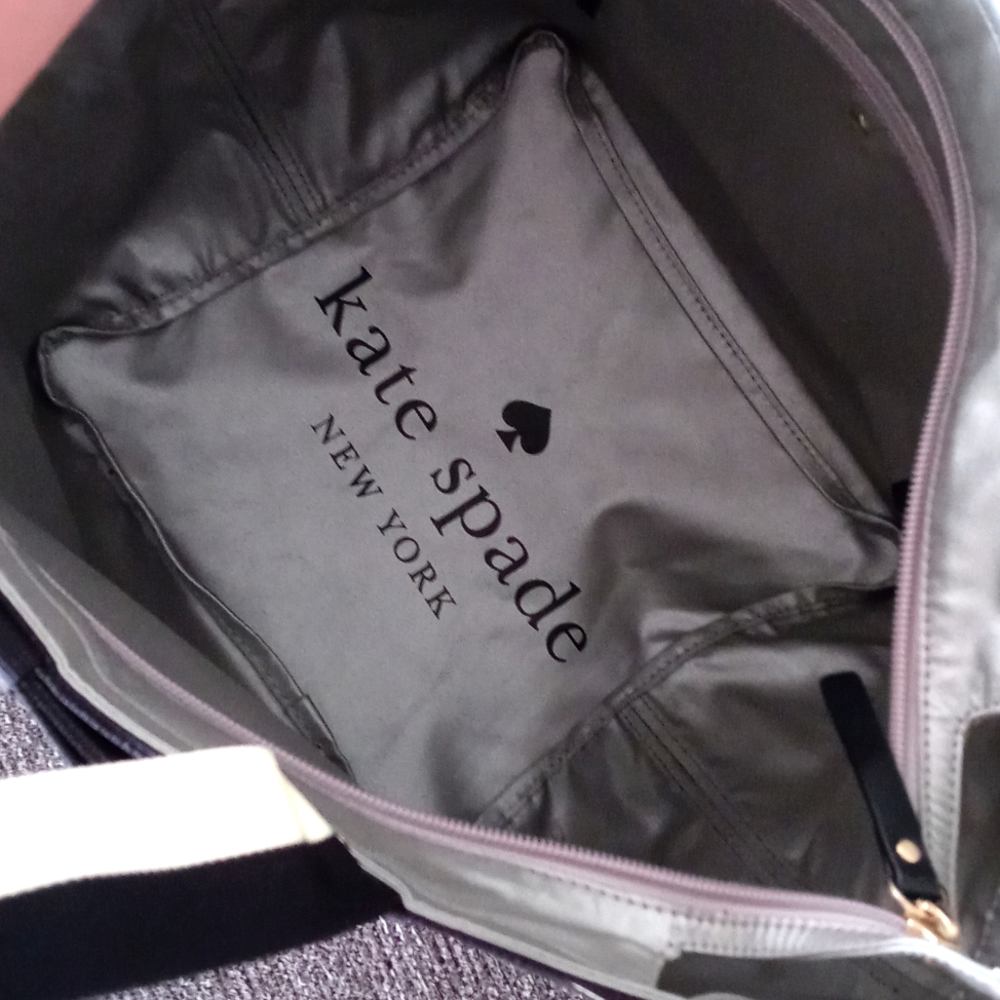 🆕/HTF 🎹Kate Spade🎹 - Barrow Street Garri Tote - Picture 11 of 14